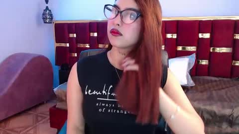 Snapshot of emily_fox_3 chatting on 11-12-25, 03:51 emily fox 3 online show from 11-12-25, 03:51