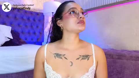 Emily online show from 07-05-26, 02:13