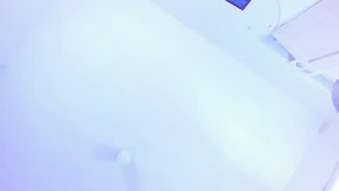 Emi  online show from 01-22-25, 08:06