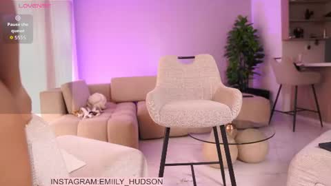 Snapshot of emily_huddson_ chatting on 07-01-26, 06:07 independet model online show from 07-01-26, 06:07