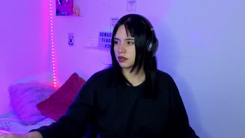 Emily Lindey online show from 03-28-26, 06:24