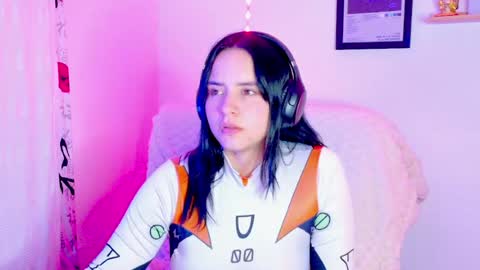 Emily Lindey online show from 07-14-26, 10:21
