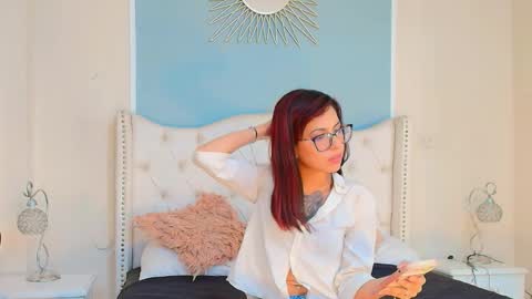 Emily online show from 02-05-26, 12:26