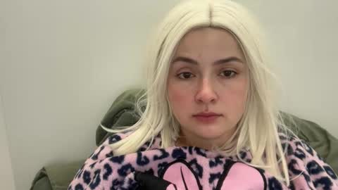 emily_morning_dew online show from 12-04-25, 08:45