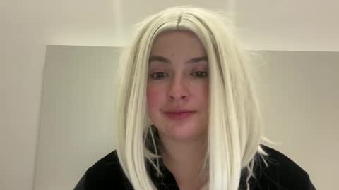 emily_morning_dew online show from 02-09-26, 08:24