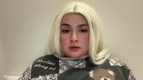 emily_morning_dew online show from 04-10-26, 06:56