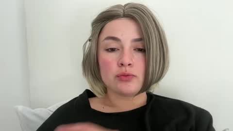 emily_morning_dew online show from 04-22-26, 06:38