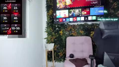 emily_palmeer online show from 06-21-26, 12:02