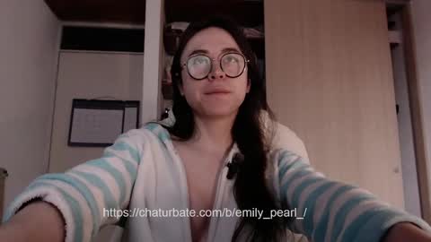 emily_pearl_ online show from 02-15-25, 10:42