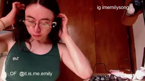 emily_pearl_ online show from 04-25-26, 08:50