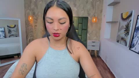 Snapshot of emily_rosee__ chatting on 05-27-26, 07:22 Emily online show from 05-27-26, 07:22