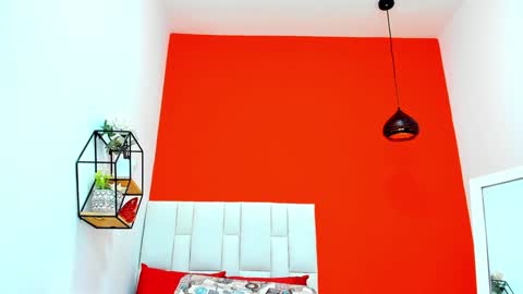 Snapshot of emily_sexy3 chatting on 12-16-24, 03:00 Emily online show from 12-16-24, 03:00