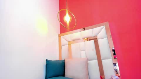 Snapshot of emily_sexy3 chatting on 01-13-25, 02:42 Emily online show from 01-13-25, 02:42