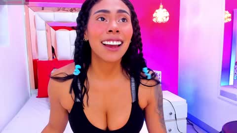 Snapshot of emily_sexy3 chatting on 01-31-25, 11:24 Emily online show from 01-31-25, 11:24