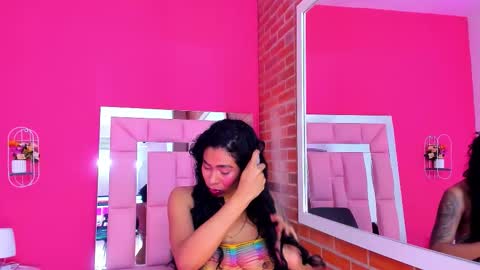 Snapshot of emily_sexy3 chatting on 09-24-25, 11:35 Emily online show from 09-24-25, 11:35