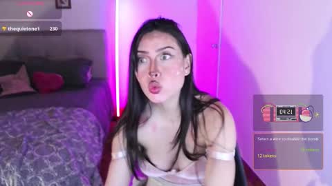 Emily  Swan online show from 10-16-25, 02:12