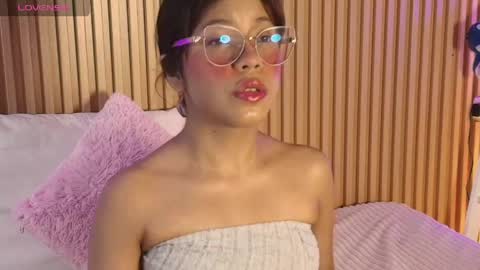 Emily online show from 05-06-26, 12:10