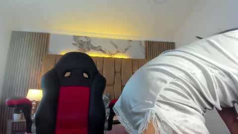 Emily Trujillo online show from 06-23-26, 07:12