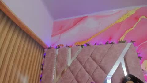 emily_velvet_ online show from 07-11-26, 06:43