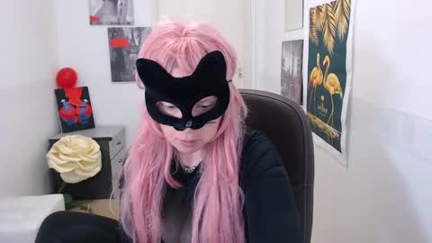 Snapshot of emily_york18 chatting on 02-22-25, 05:57 Emily online show from 02-22-25, 05:57