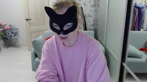 Emily online show from 03-03-26, 05:52