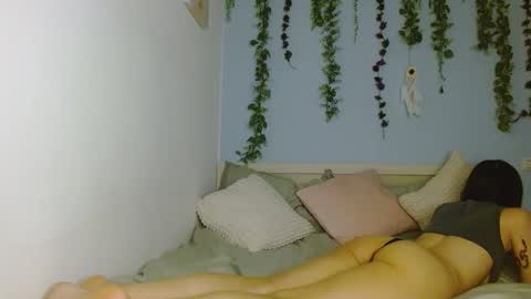 Snapshot of emilyalexa chatting on 09-17-25, 02:52 Emily Alexa online show from 09-17-25, 02:52