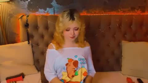 Baby Emelli online show from 05-13-26, 08:55