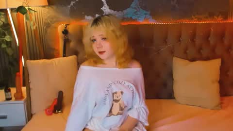 Baby Emelli online show from 05-20-26, 06:30