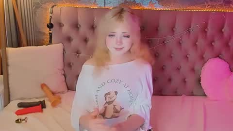 Baby Emelli online show from 06-11-26, 06:55