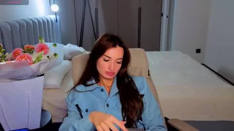 Emily online show from 09-15-25, 07:47