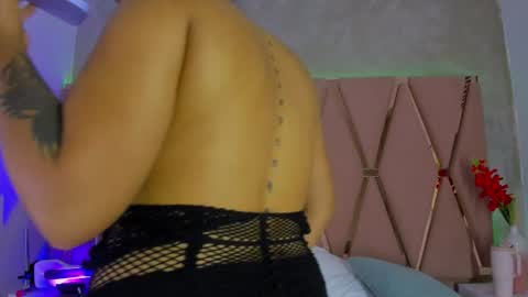 Snapshot of emilyblack_1 chatting on 06-09-26, 11:27 Emily online show from 06-09-26, 11:27