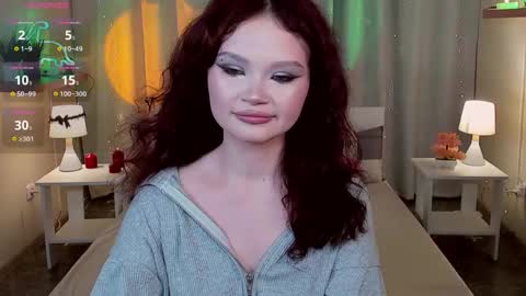 Snapshot of emilychaves chatting on 05-27-26, 11:29 Emilyhaves online show from 05-27-26, 11:29