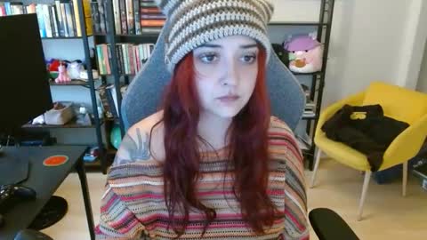 Snapshot of emilyclairebear chatting on 05-24-26, 02:38 emily online show from 05-24-26, 02:38