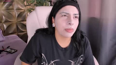  Emily  online show from 10-20-25, 06:41