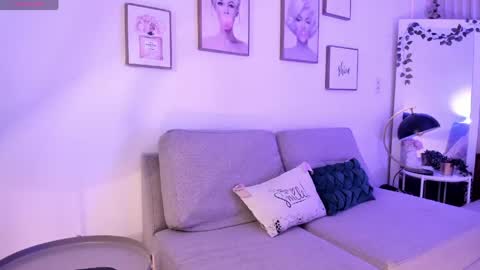Emily online show from 05-06-26, 10:48