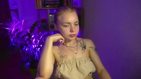 Emilyemmi online show from 07-22-26, 08:22