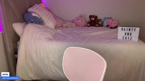 emilyfawn online show from 09-17-25, 03:30