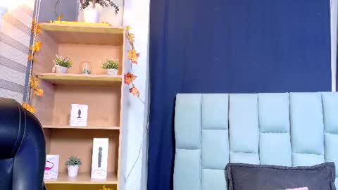 Emily online show from 07-30-26, 11:15
