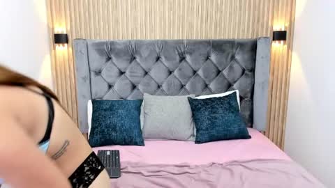 Snapshot of emilygracce chatting on 06-19-26, 12:42 emilygracce online show from 06-19-26, 12:42
