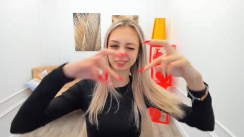 Snapshot of emilygraydis chatting on 03-03-26, 07:31 Emily online show from 03-03-26, 07:31