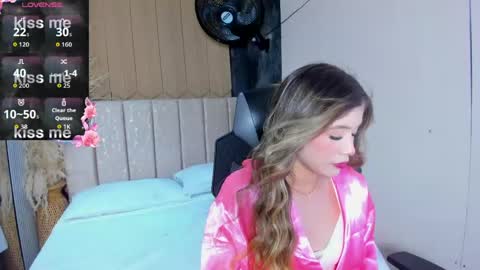 Snapshot of emilyjohnsoon_ chatting on 04-11-26, 08:57 EmilyJhonson online show from 04-11-26, 08:57