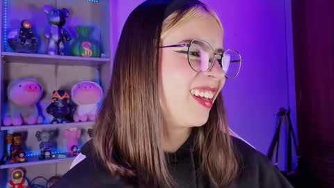 VALEEEN online show from 09-17-25, 04:52