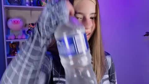 VALEEEN online show from 10-10-25, 04:50