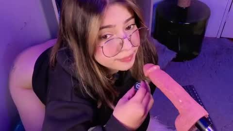 VALEEEN online show from 05-11-26, 04:04