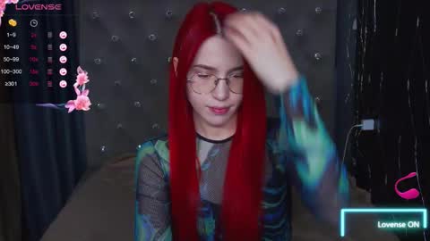 Snapshot of emilykents chatting on 09-30-25, 01:54 EmilyKents online show from 09-30-25, 01:54