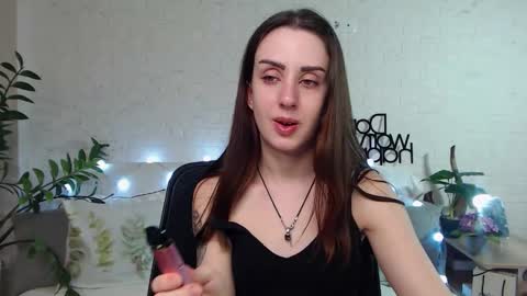 Snapshot of emilylayer chatting on 02-05-25, 04:16 Emyli online show from 02-05-25, 04:16