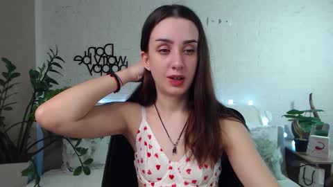 Snapshot of emilylayer chatting on 02-09-25, 08:56 Emyli online show from 02-09-25, 08:56