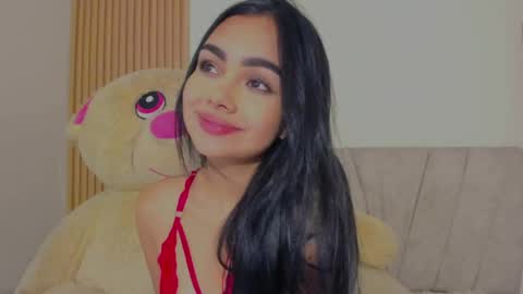 Snapshot of emilylittle___ chatting on 04-27-26, 02:20 EMI online show from 04-27-26, 02:20