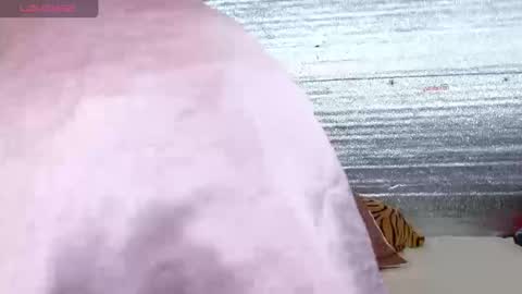 emily nessa online show from 03-13-26, 04:02