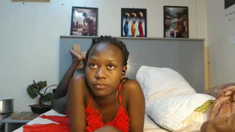 Emilly online show from 03-09-25, 12:21